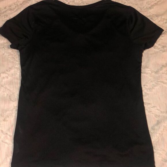 Team Apparel Green Bay Packers V-Neck Athletic Shirt Women’s Medium - Picture 3 of 5